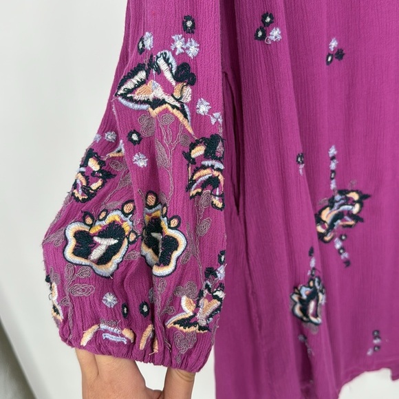Free People Oxford Embroidered V Neck Purple Mini Dress Sz M Boho Bohemian - Picture 2 of 4